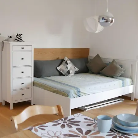 Familienfreundliche Mit Terrasse Und Garten * Langenau