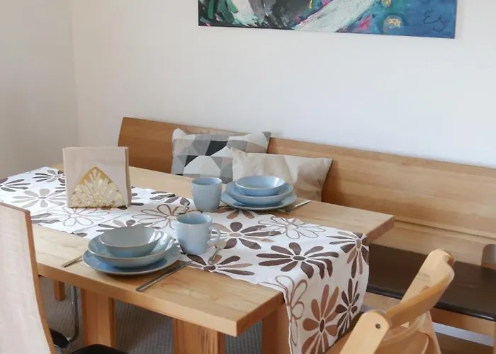 شقة Familienfreundliche Mit Terrasse Und Garten