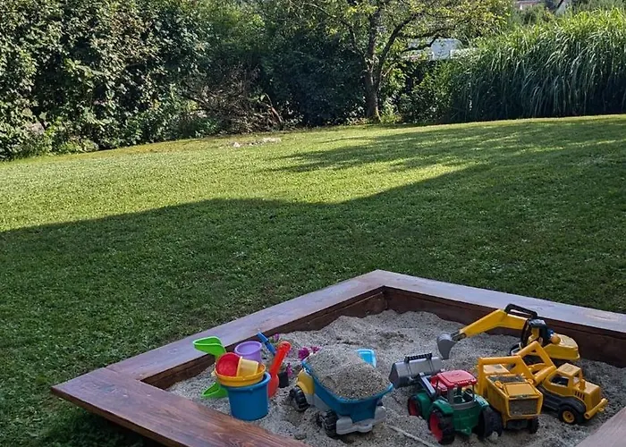 شقة Familienfreundliche Mit Terrasse Und Garten لانغناو